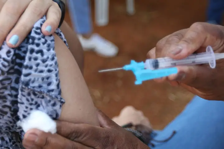 Cobertura vacinal contra HPV atinge 95,81% na capital paulista