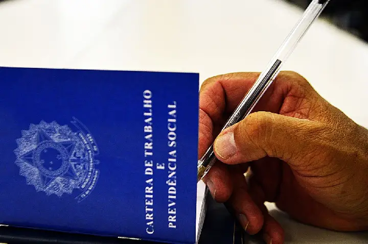 Dezenove estados e DF têm em 2025 o menor desemprego já registrado