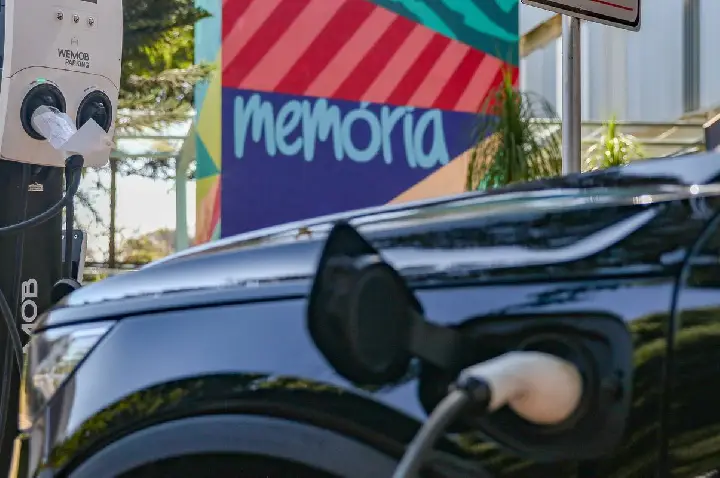 Emplacamentos de veículos avançaram em fevereiro, aponta Fenabrave