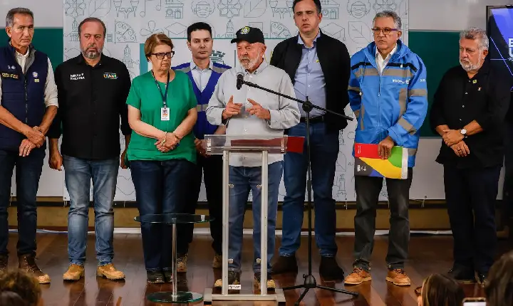 Financiamentos a desabrigados em Minas seguirão modelo do RS, diz Lula