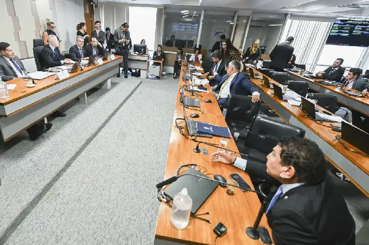 Irmãos de Toffoli não são obrigados a depor em CPI, decide Mendonça