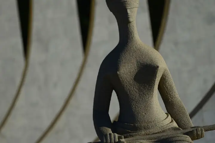 Ministro do STF autoriza PF a retomar investigação do caso Master