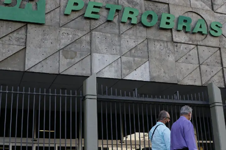 Petrobras registra lucro líquido de R$ 110,6 bilhões em 2025