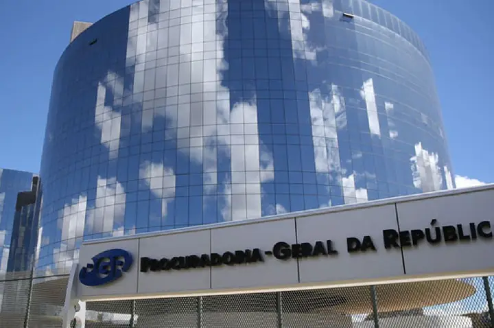 PGR defende validade de norma do CFM que proibiu assistolia fetal 