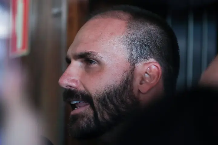 STF formaliza ação que tornou Eduardo Bolsonaro réu na Corte