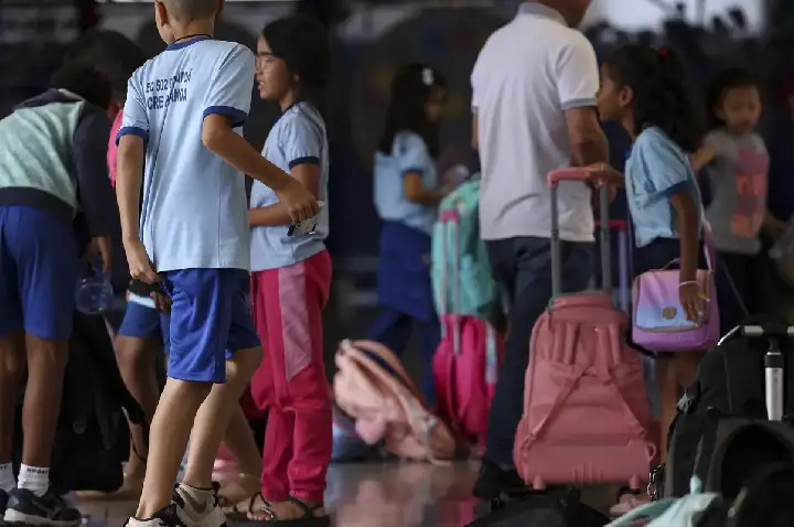Um em cada quatro alunos da rede pública estuda em tempo integral