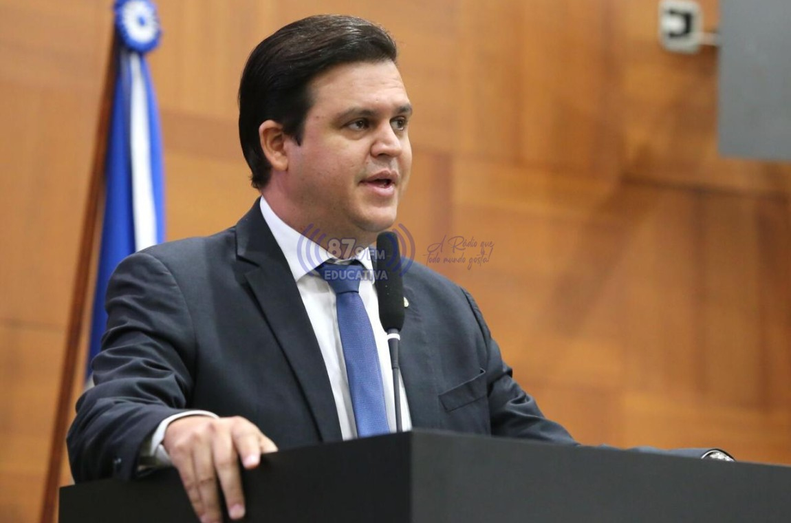 Deputado Thiago Silva garante inclusão com lei que combate recusa de matrícula a alunos com deficiência